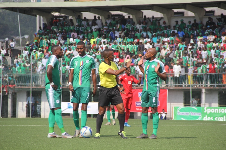 image Football : Comores # Guinée, match amical Cœlacanthes, la réussite est au bout de l'effort et de la ténacité